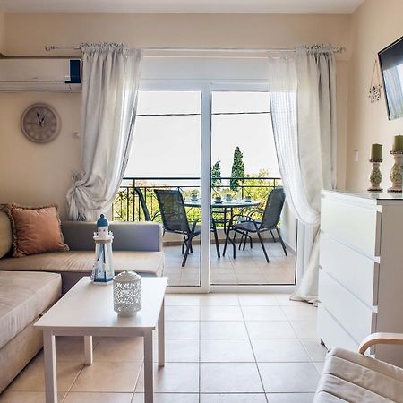 Lovely Apartment Next To The Sea Lygia Korinthias Ligia  المظهر الخارجي الصورة