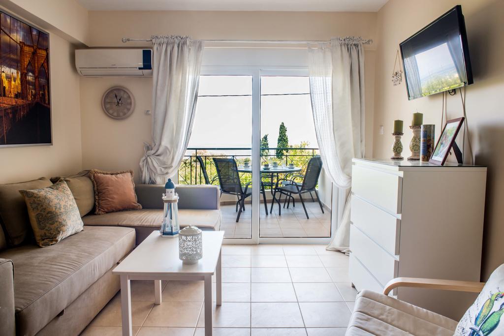 Lovely Apartment Next To The Sea Lygia Korinthias Ligia  المظهر الخارجي الصورة